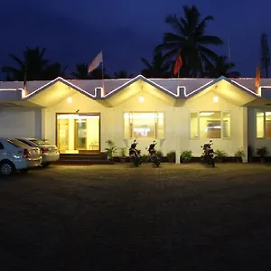 Hotel Issacs The